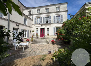 Maison 17 Pièces 245 m²