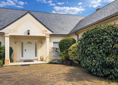 Maison 6 Pièces 177 m²