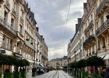 Local professionnel 113 m²