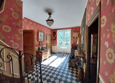 Maison 8 Pièces 210 m²